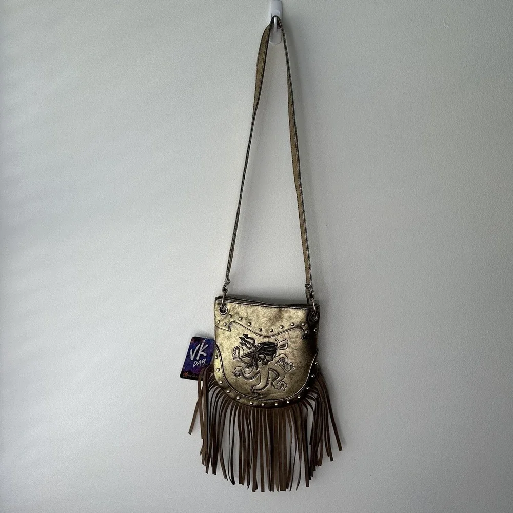 Disney Descendants 3 Uma Crossbody Purse Gold Fringe Pirate Skull Villain VK